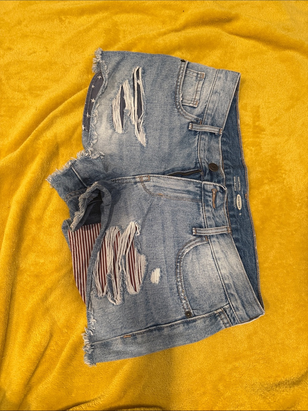 Old Navy Women’s Light Blue Distressed Jean Shorts